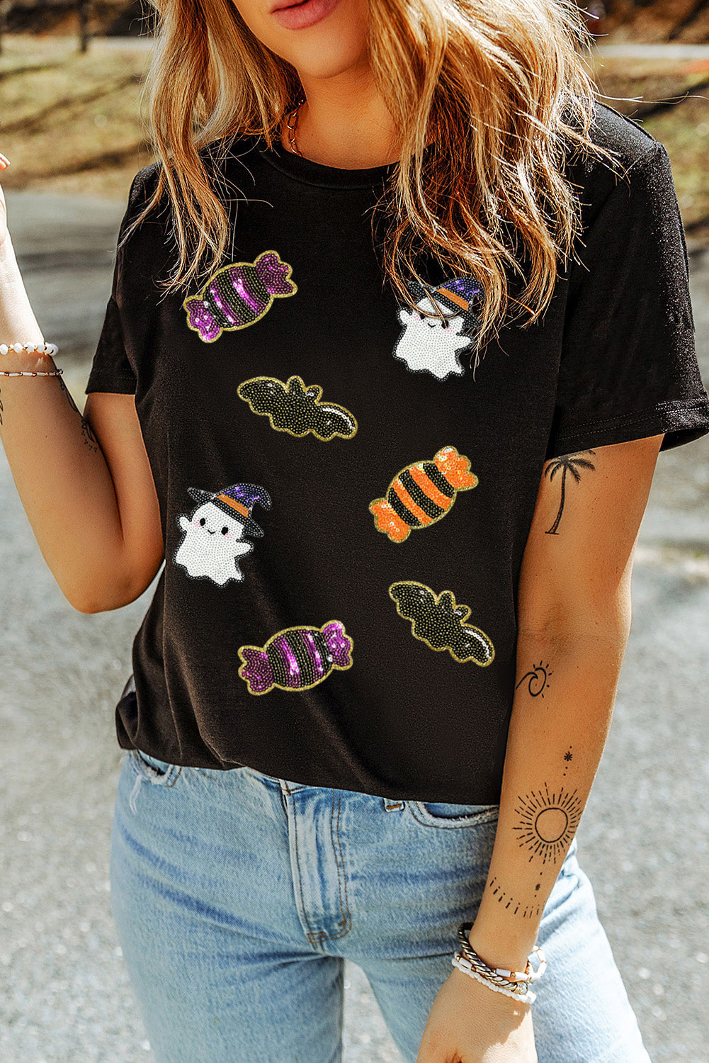 Sequined Halloween Spirit Pattern Patched Custom Casual Tee