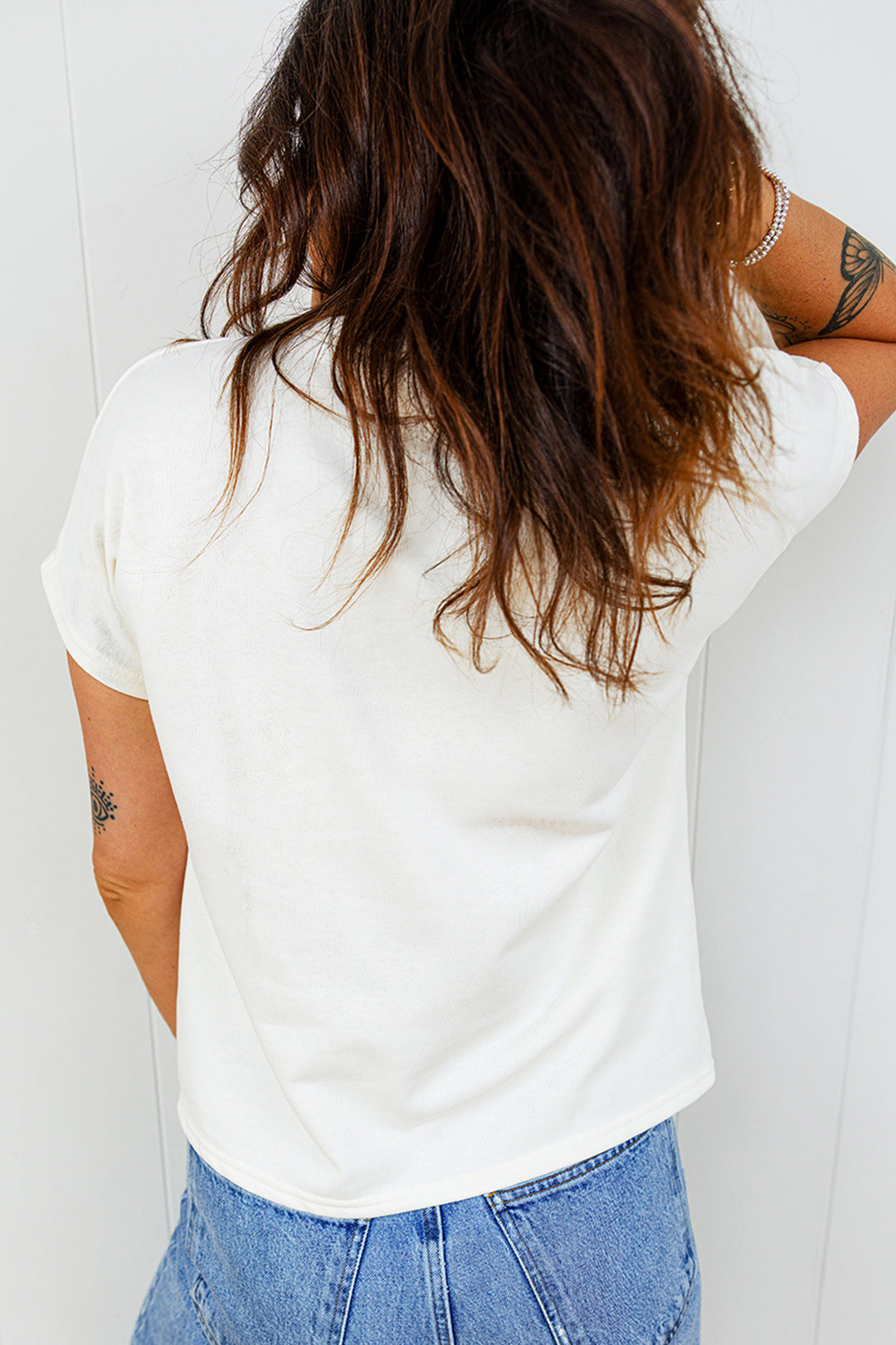 White Plus Size Leopard Bow Embroidered Patch Casual T Shirt