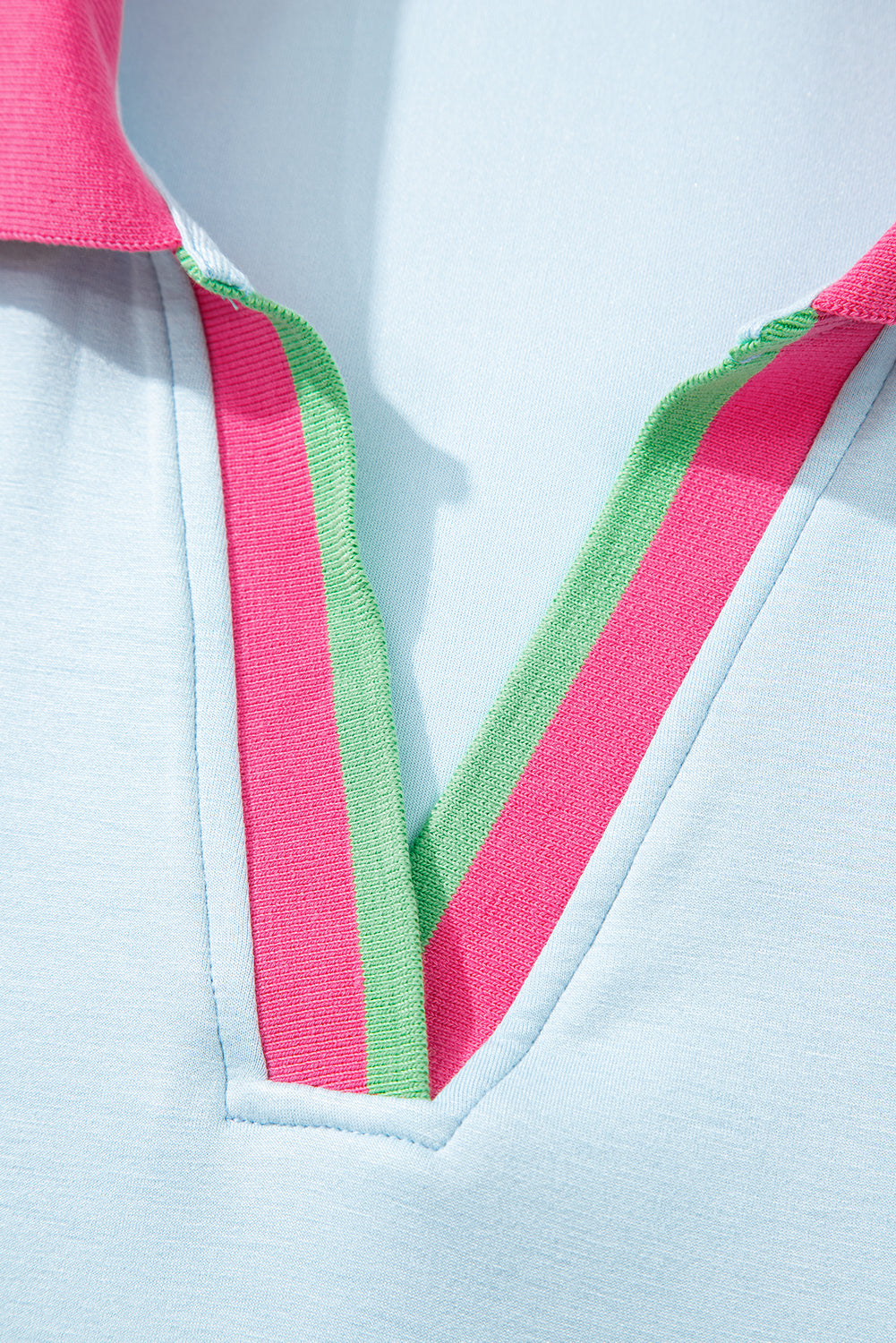 Color Contrast Ruffled Sleeve Collared V Neck Blouse