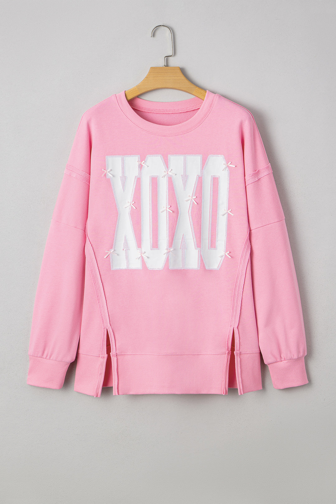 Pink Bow Sequin XOXO Letter Graphic Exposed Seam Baggy Sweatshirt