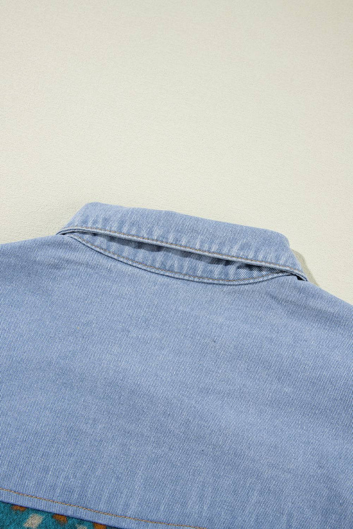 a close up of a blue jean shirt