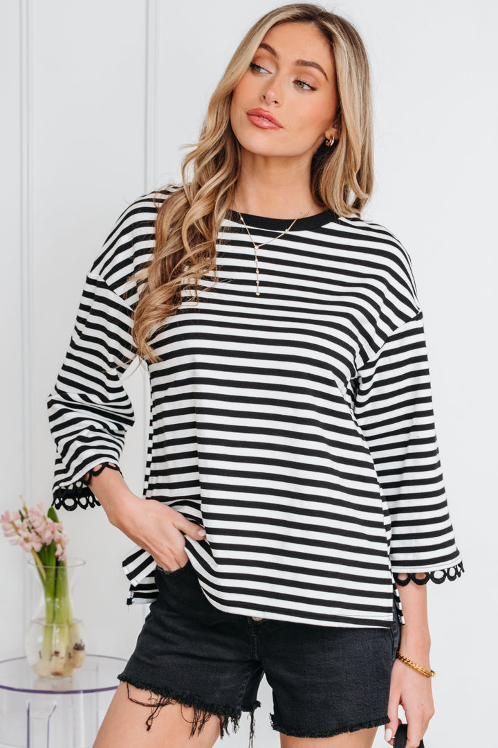 Racing Striped Print Drop Shoulder Lace Trim Bracelet Sleeve Loose Top