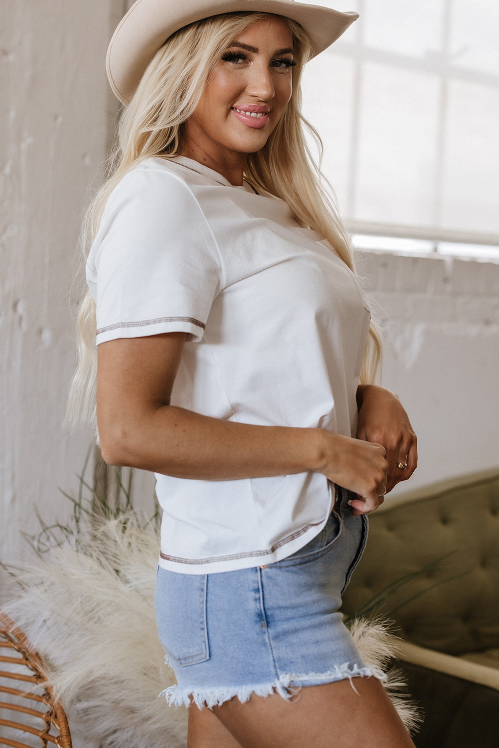 RODEO Horseshoe Embroidered Patch Pocket T Shirt