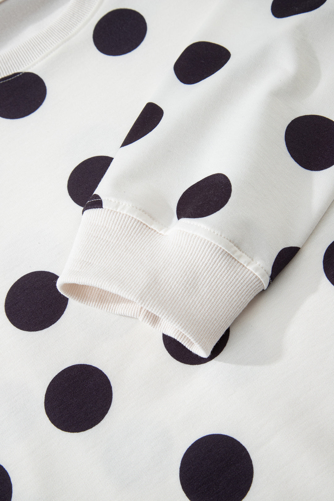 Polka Dot Print Drop Shoulder Pullover Drawstring Shorts Set