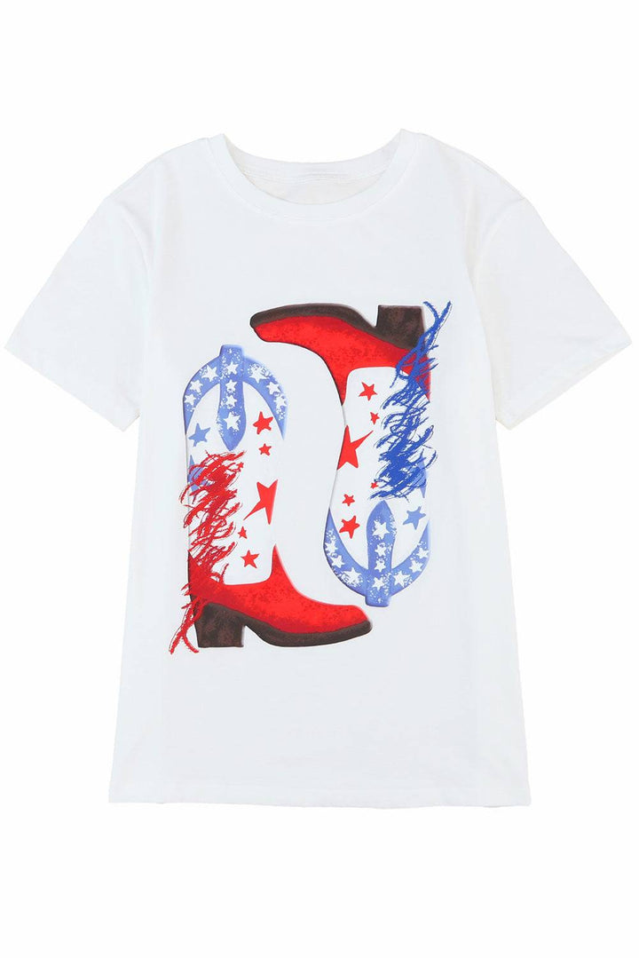 a white t - shirt with the letter d on it
