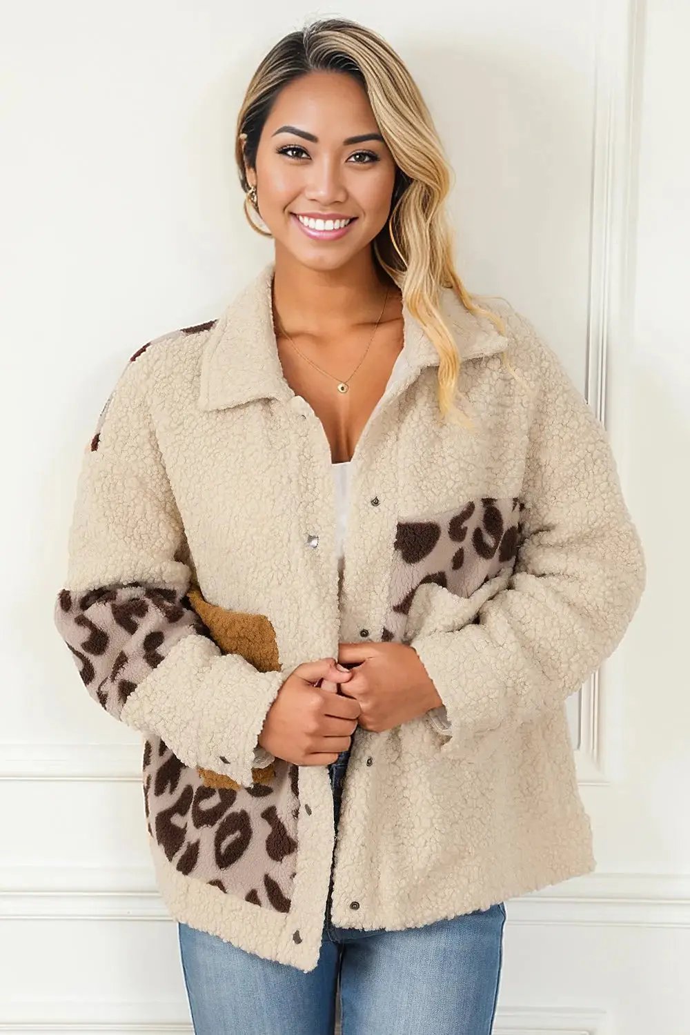 Beige Leopard Patchwork Snap Buttons Sherpa Jacket -