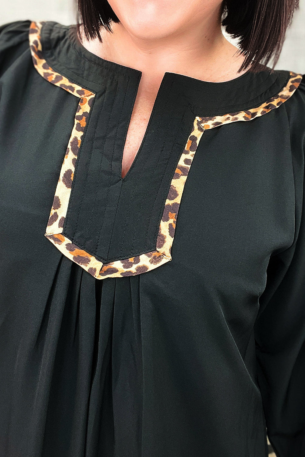 Black Plus Size Notched Neck Leopard Trim Flounce Long Sleeve Shift Dress