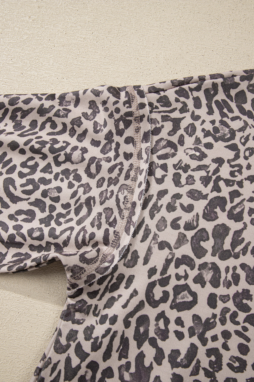 Leopard Print Patchwork Crew Neck Sweatshirt