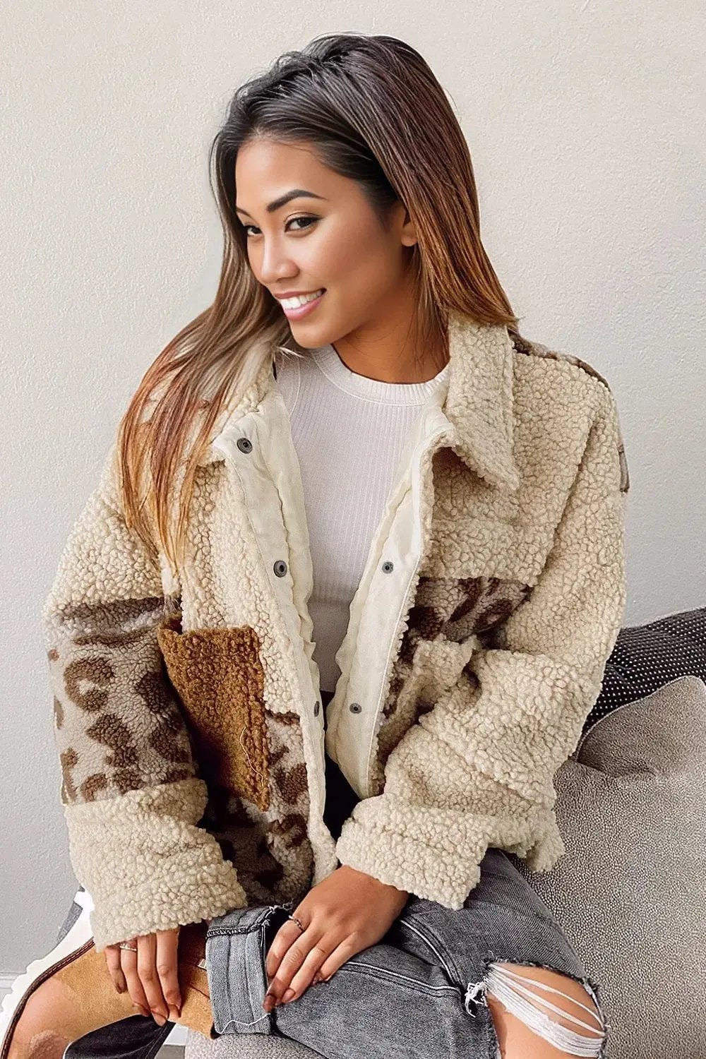 Beige Leopard Patchwork Snap Buttons Sherpa Jacket -