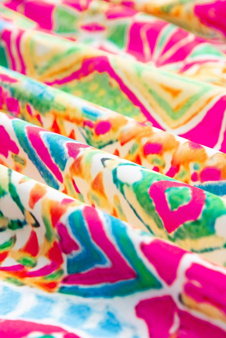 a close up of a tie dyed fabric