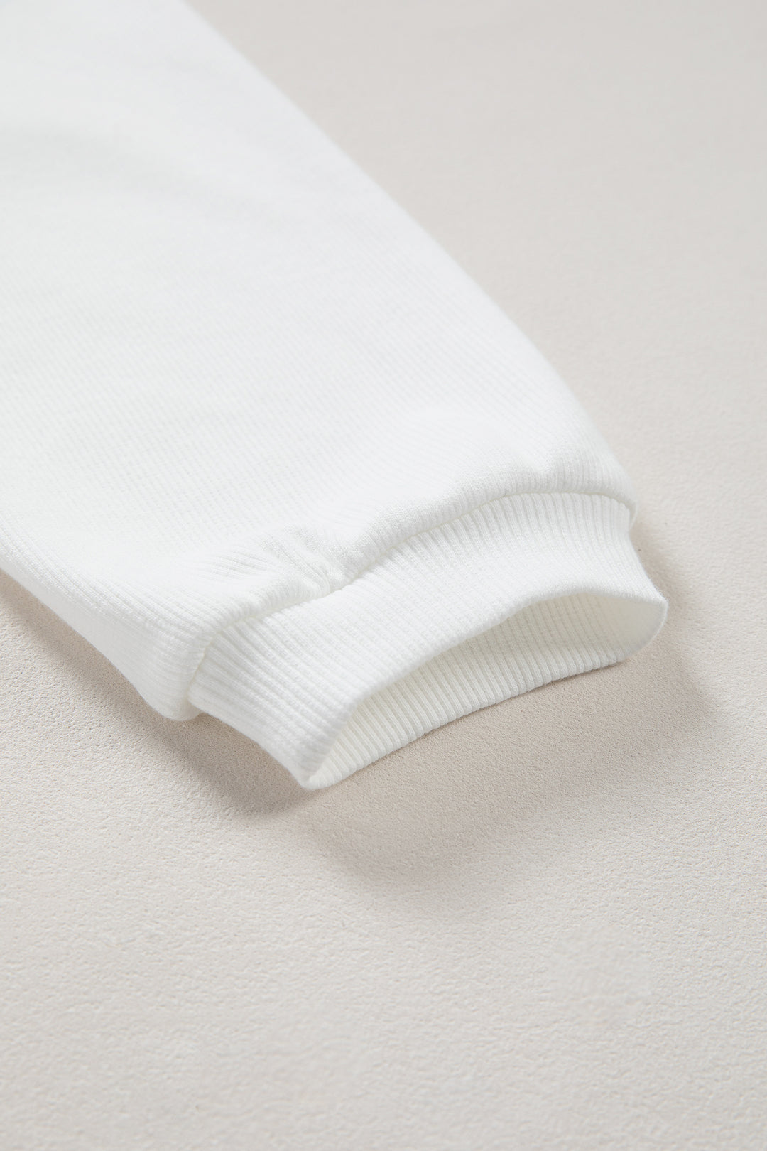 White 3d Ribbed XOXO Heart Embroidered Drop Shoulder Sweatshirt