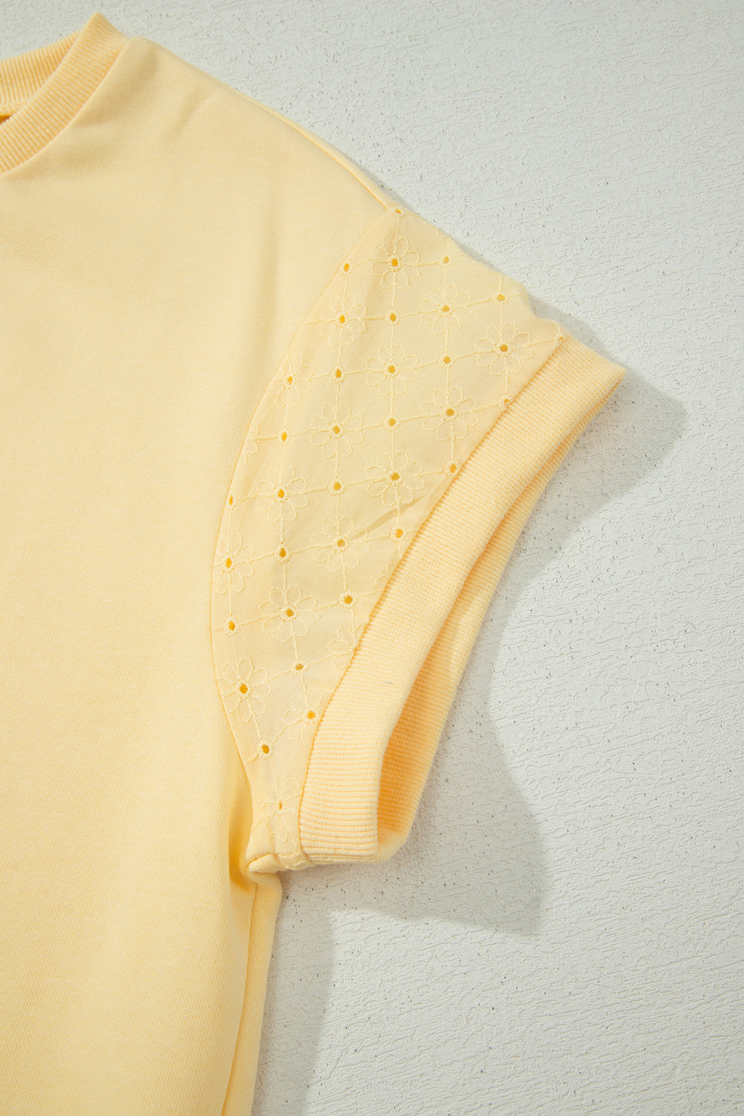 Yellow  Eyelet Lace Patchwork Sleeve Short 2pcs Outfit