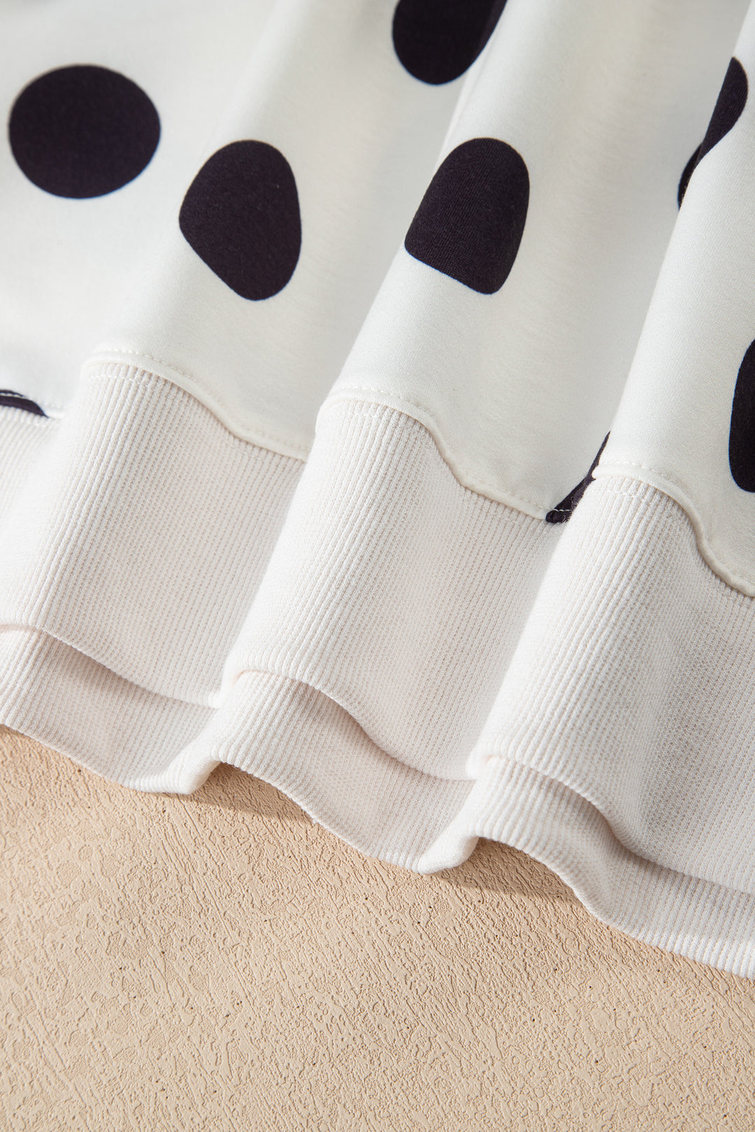 Polka Dot Print Drop Shoulder Pullover Drawstring Shorts Set