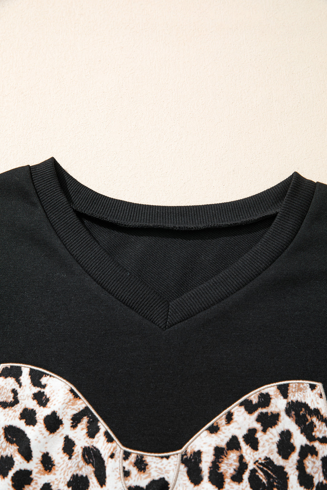 Leopard Bow Patched V Neck Loose Tee Drawstring Shorts 2pcs Outfit