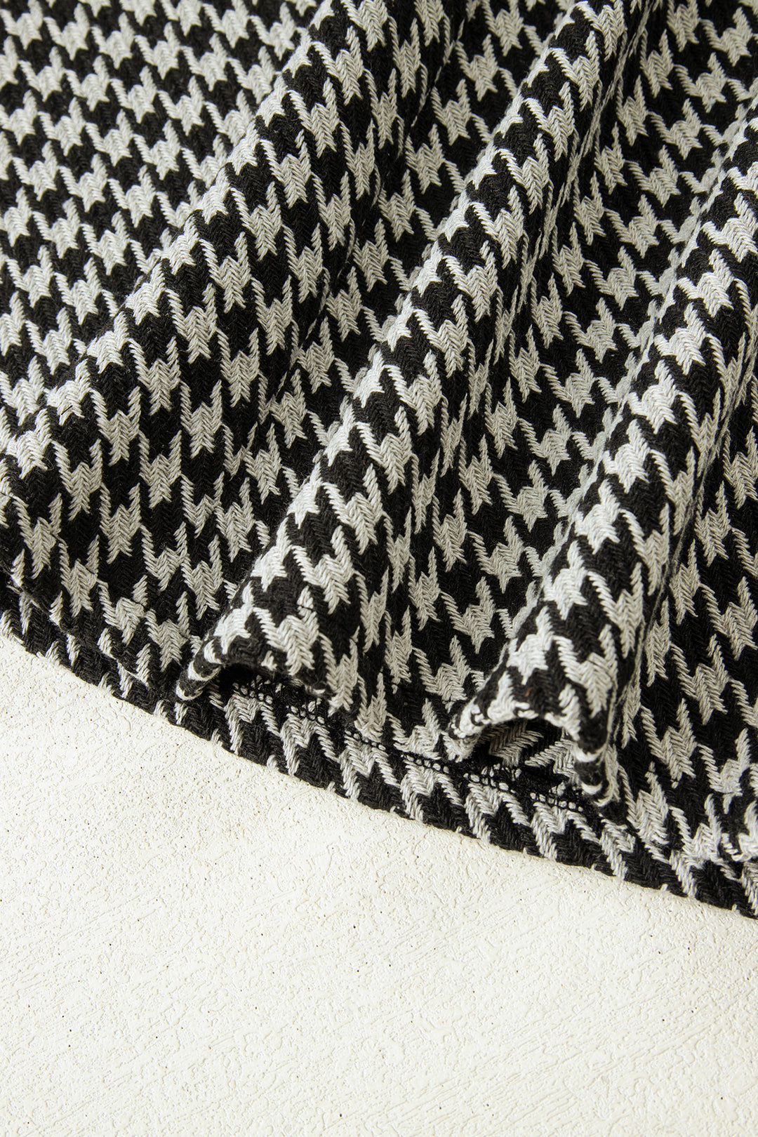 Houndstooth Print V Neck Sleeveless Mini Dress