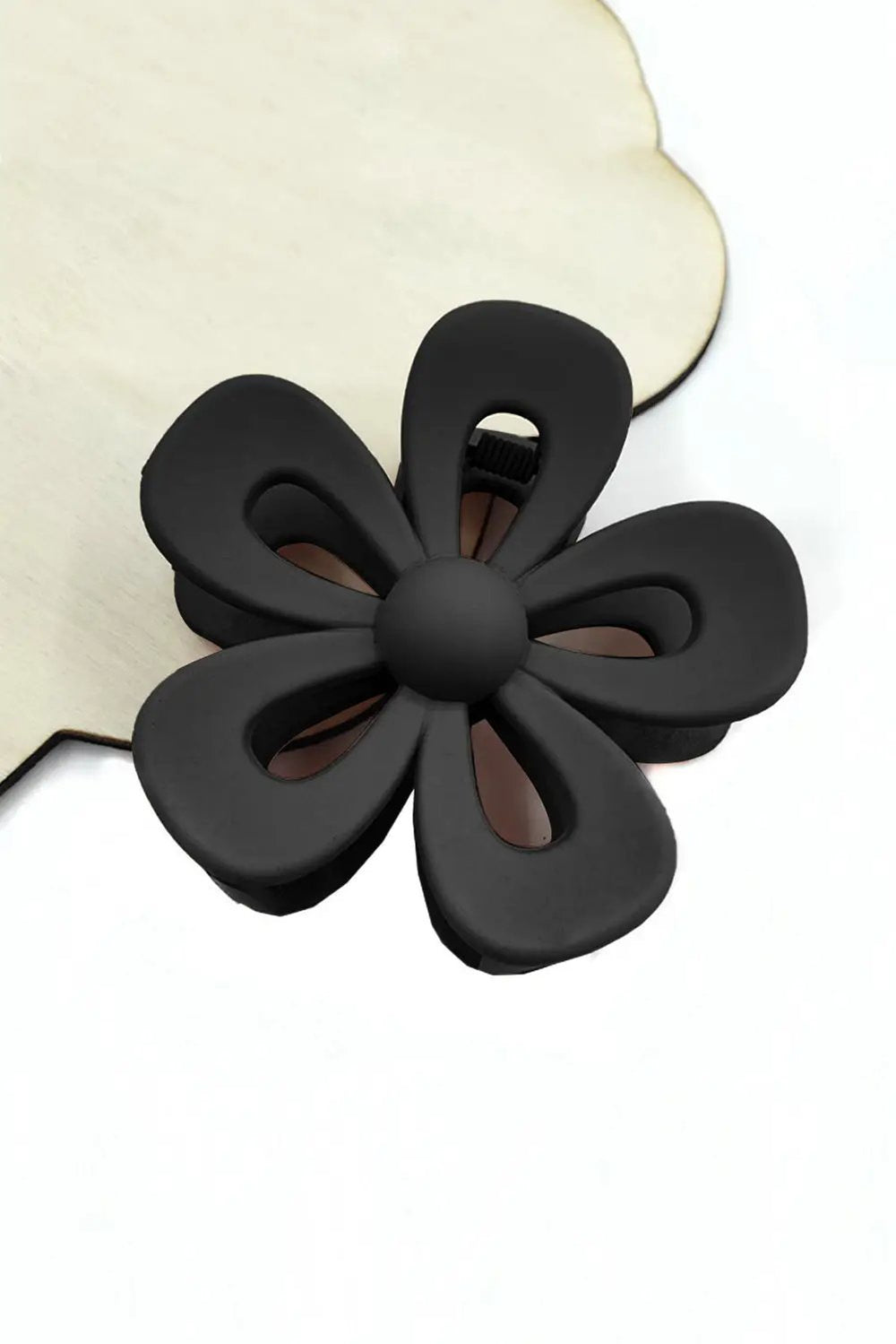 Black Sweet Hollowed Flower Shape Claw Clip -