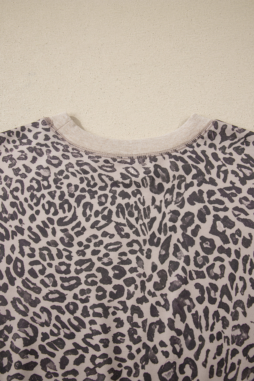 Leopard Print Patchwork Crew Neck Sweatshirt